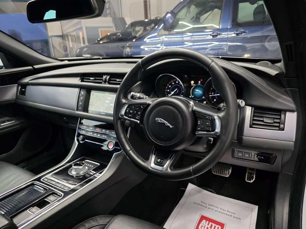Used Jaguar XF 2016 for sale - 77451658: Photo 15
