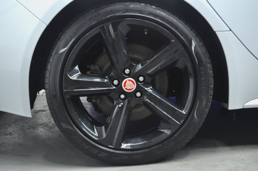 Used Jaguar XF 2016 for sale - 77451658: Photo 3