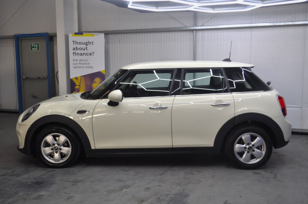 Used MINI Hatch 2018 for sale - 77199939: Photo 9