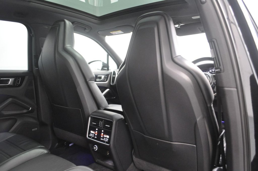 Vehicle 33