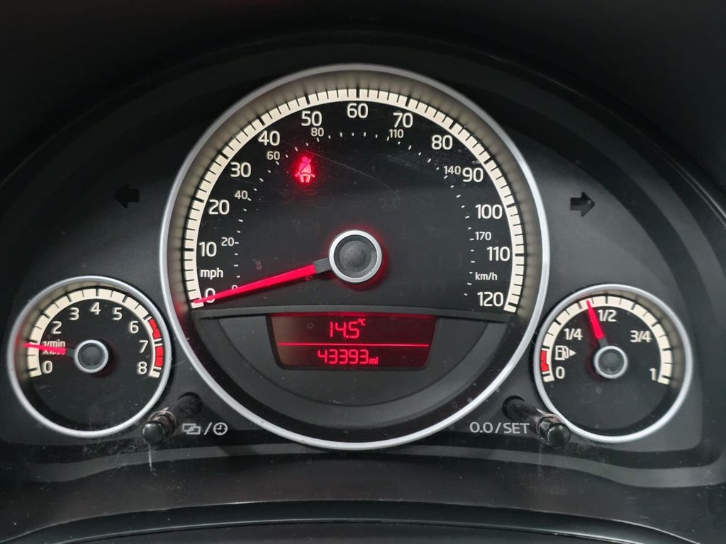 Used Volkswagen up! 2012 for sale - 76591073: Photo 24