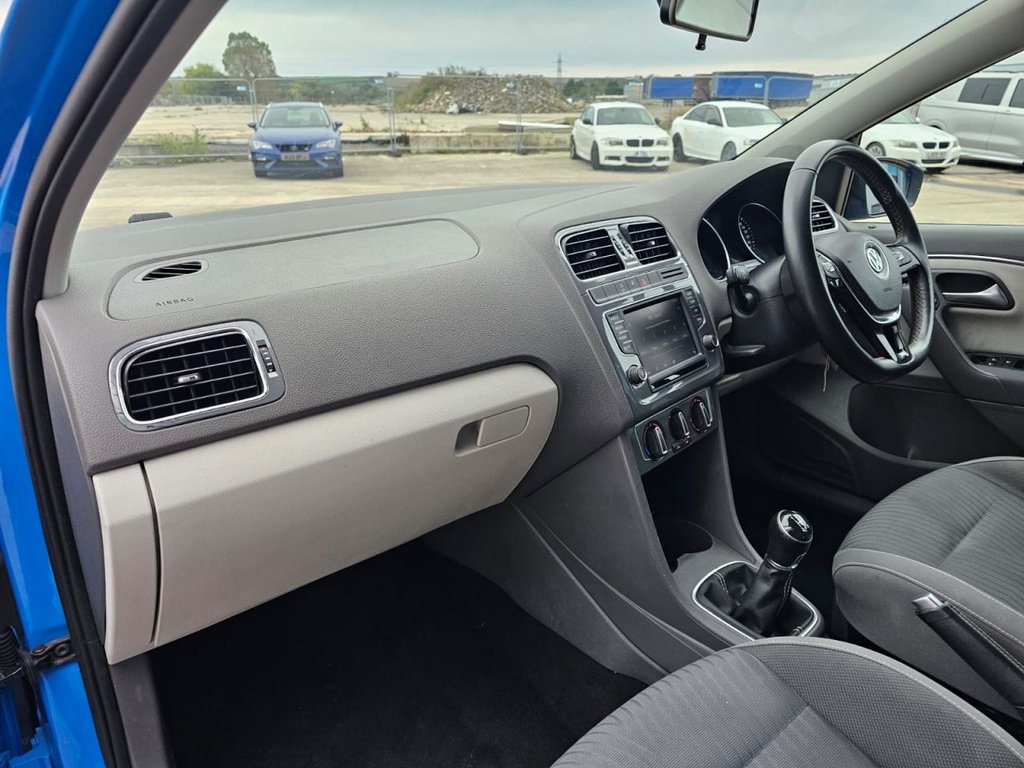 Used Volkswagen Polo 2015 for sale - 76147325: Photo 17
