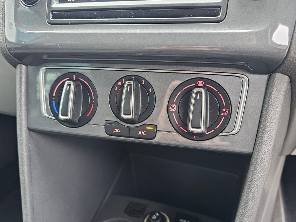 Used Volkswagen Polo 2015 for sale - 76147325: Photo 22