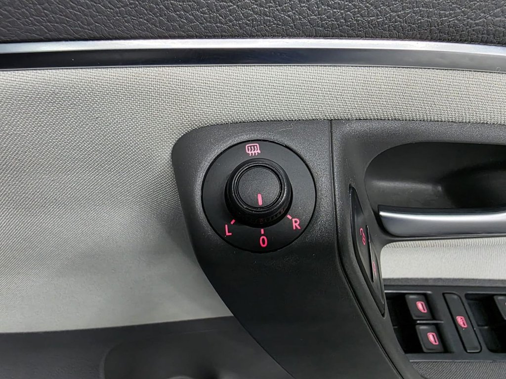 Used Volkswagen Polo 2015 for sale - 76147325: Photo 31