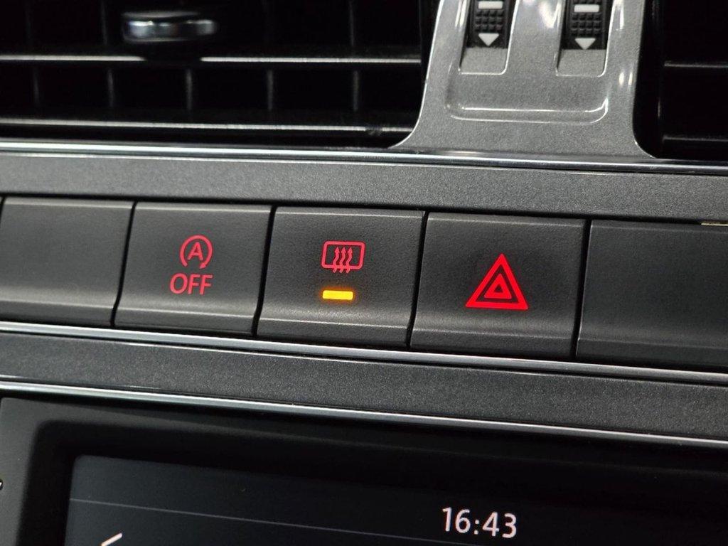 Used Volkswagen Polo 2015 for sale - 76147325: Photo 44