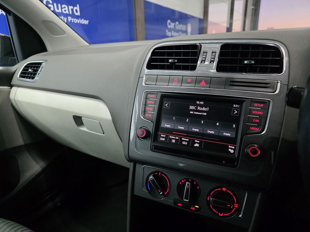 Used Volkswagen Polo 2015 for sale - 76147325: Photo 46