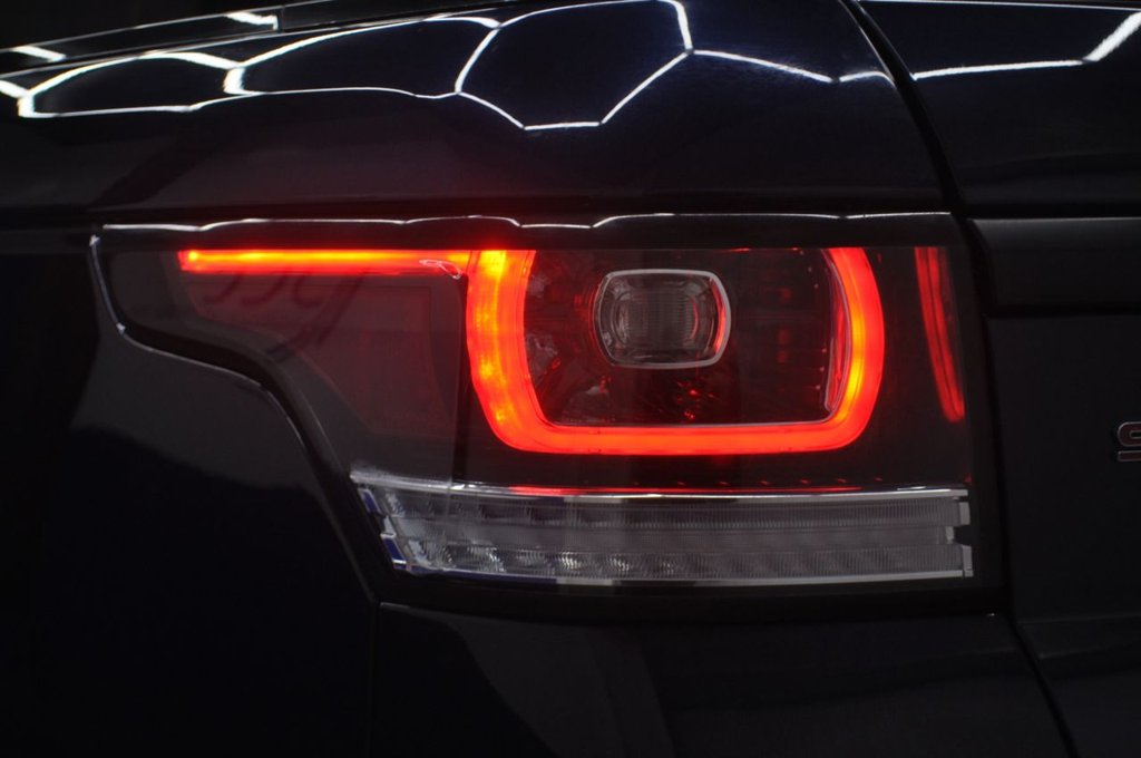 Used Land Rover Range Rover Sport 2017 for sale - 77275779: Photo 18