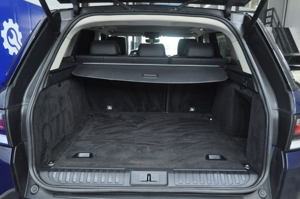 Used Land Rover Range Rover Sport 2017 for sale - 77275779: Photo 7