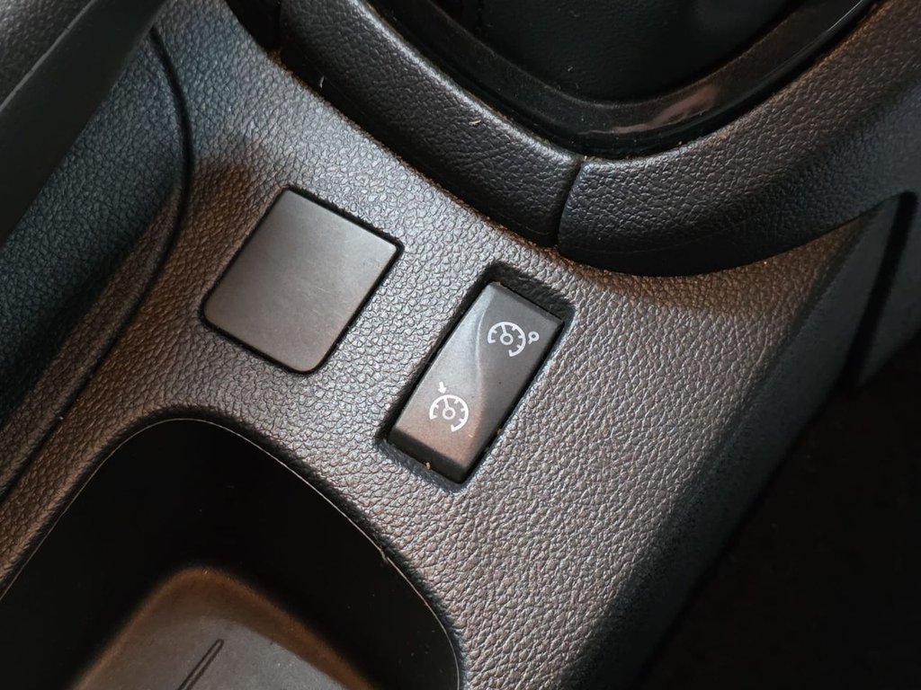 Used Renault Clio 2017 for sale - 77534378: Photo 38