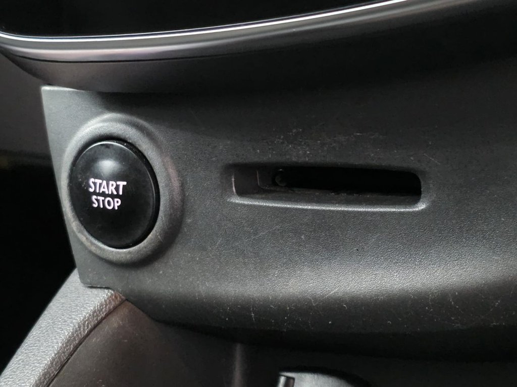 Used Renault Clio 2017 for sale - 77534378: Photo 40