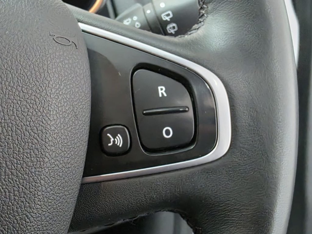 Used Renault Clio 2017 for sale - 77534378: Photo 41