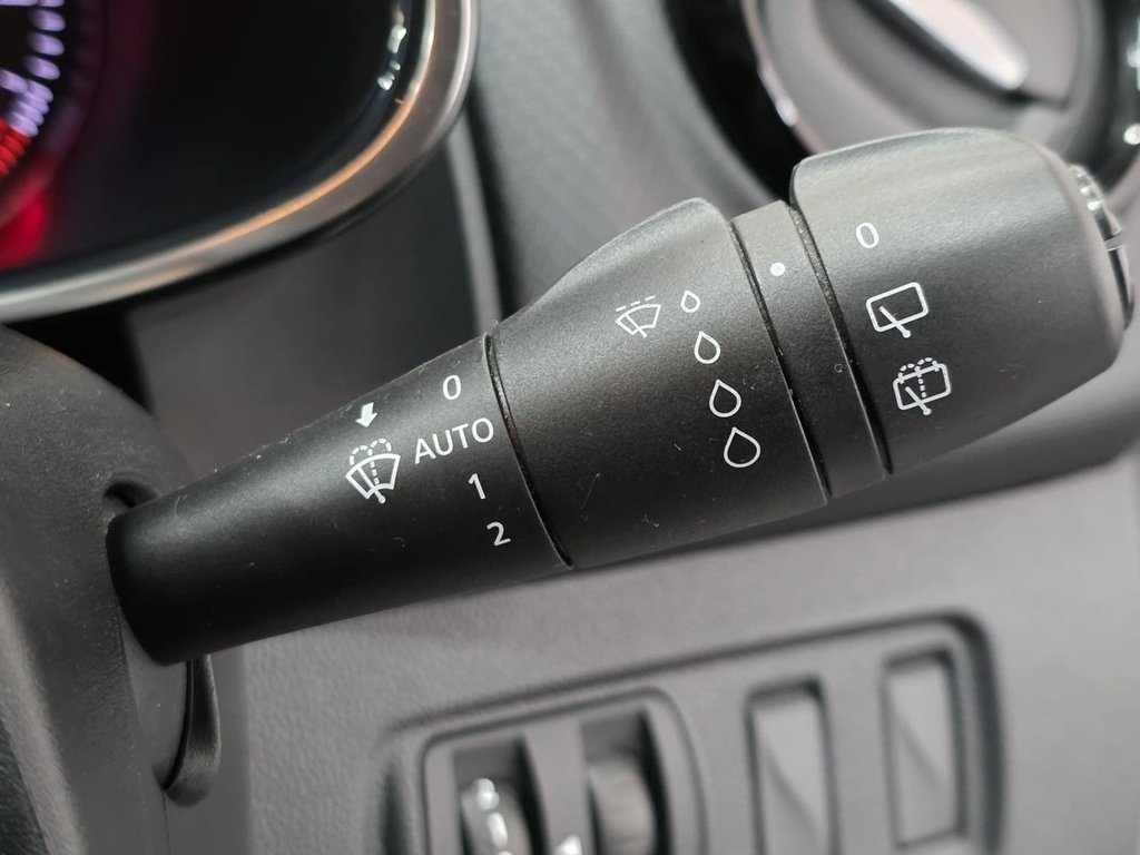 Used Renault Clio 2017 for sale - 77534378: Photo 44