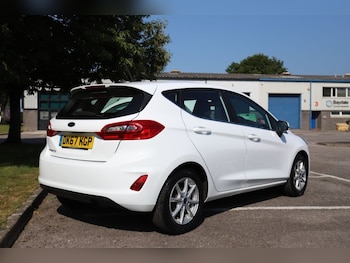 Used Ford Fiesta 2017 for sale - 79022690: Photo