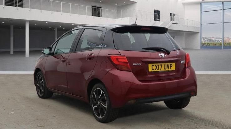 Used Toyota Yaris 2017 for sale - 77703604: Photo 3