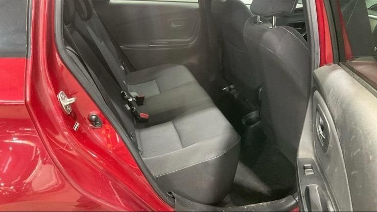 Used Toyota Yaris 2017 for sale - 77703604: Photo 7