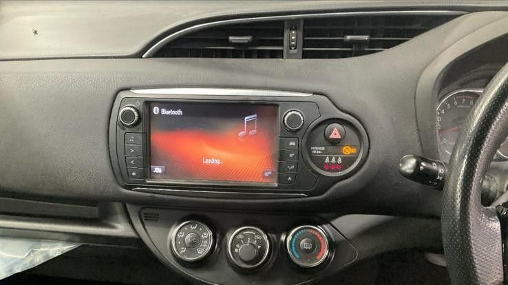 Used Toyota Yaris 2017 for sale - 77703604: Photo 8