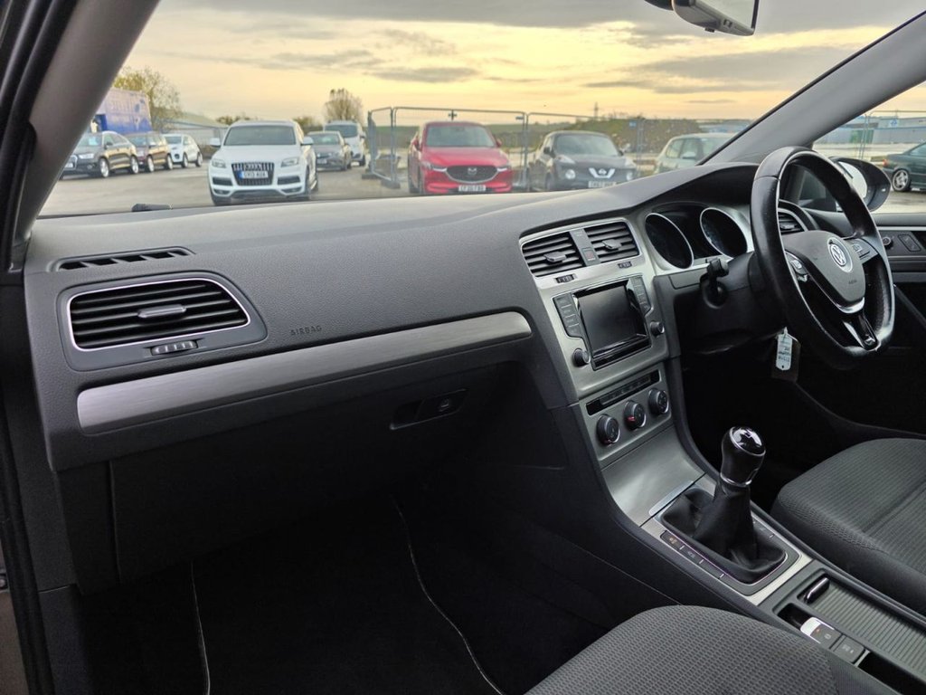 Used Volkswagen Golf 2015 for sale - 76482307: Photo 16