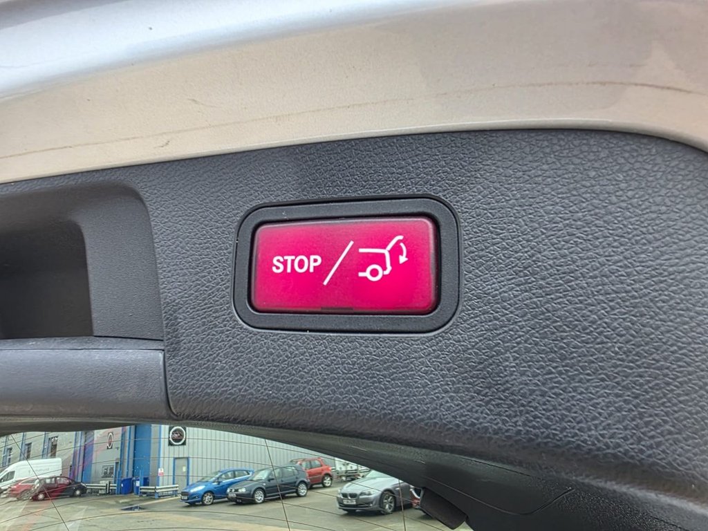 Used Mercedes-Benz GLA 2015 for sale - 76496148: Photo 41