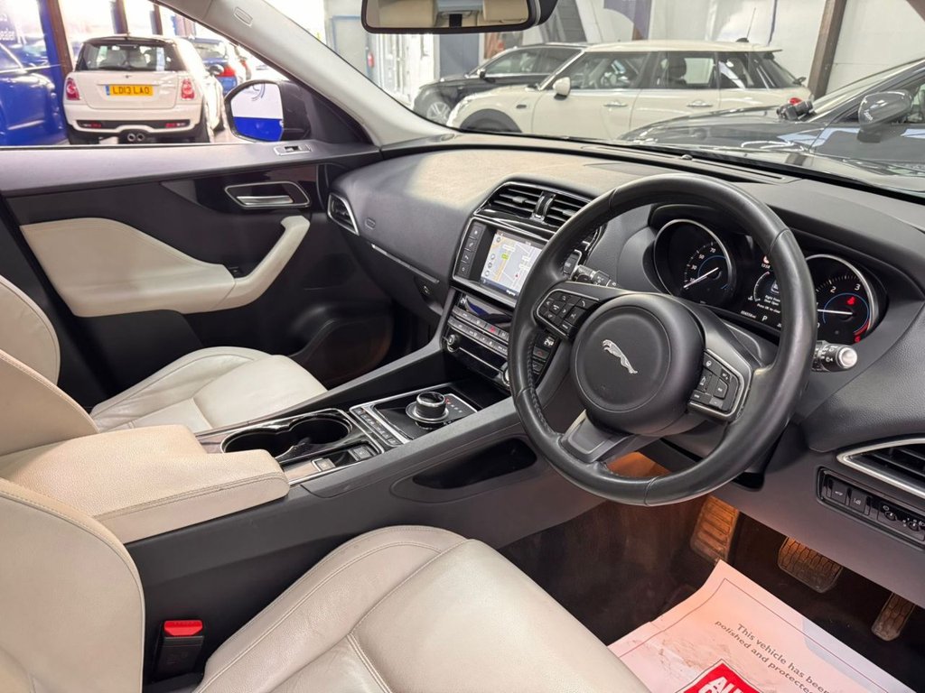 Used Jaguar F-Pace 2016 for sale - 77355956: Photo 12