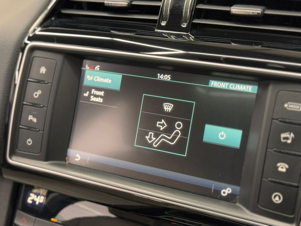 Used Jaguar F-Pace 2016 for sale - 77355956: Photo 28