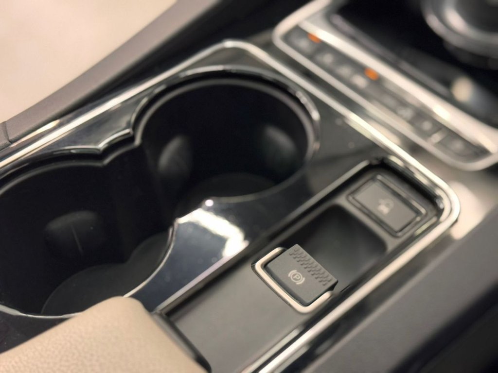 Used Jaguar F-Pace 2016 for sale - 77355956: Photo 43