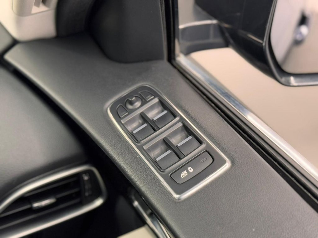 Used Jaguar F-Pace 2016 for sale - 77355956: Photo 44