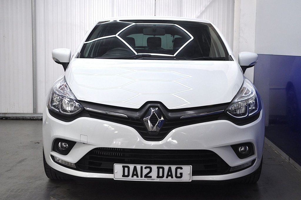 Used Renault Clio 2019 for sale - 77952715: Photo 11