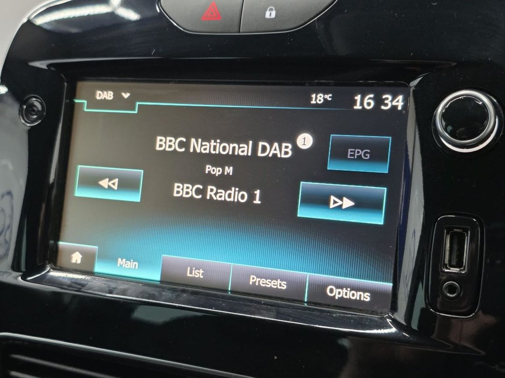 Used Renault Clio 2019 for sale - 77952715: Photo 32