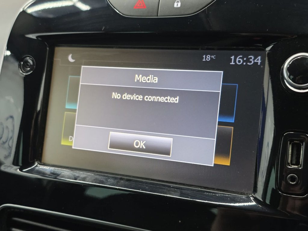 Used Renault Clio 2019 for sale - 77952715: Photo 33