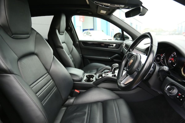 Used Porsche Cayenne 2018 for sale - 76202449: Photo 12
