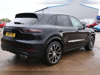 Used Porsche Cayenne 2018 for sale - 76202449: Photo 4