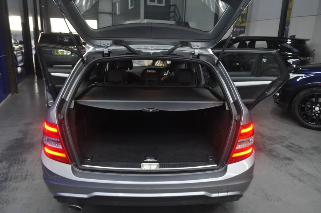 Used Mercedes-Benz C Class 2013 for sale - 76966185: Photo 15