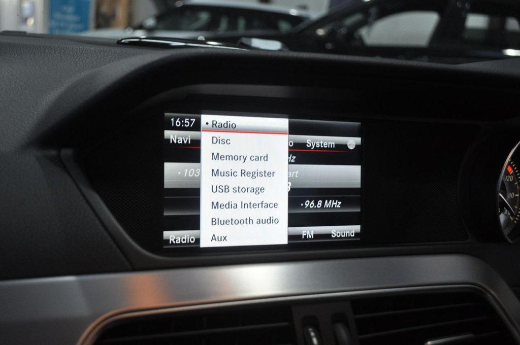 Used Mercedes-Benz C Class 2013 for sale - 76966185: Photo 18