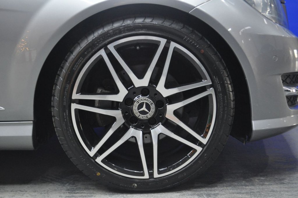 Used Mercedes-Benz C Class 2013 for sale - 76966185: Photo 3