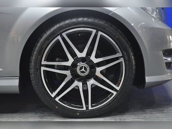 Used Mercedes-Benz C Class 2013 for sale - 76966185: Photo