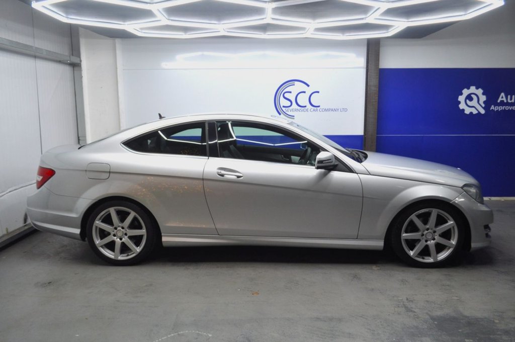 Used Mercedes-Benz C Class 2012 for sale - 77080320: Photo 3