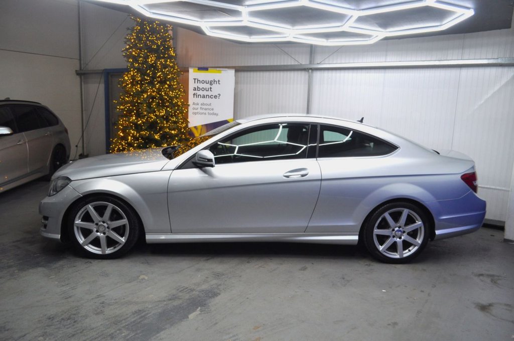 Used Mercedes-Benz C Class 2012 for sale - 77080320: Photo 9