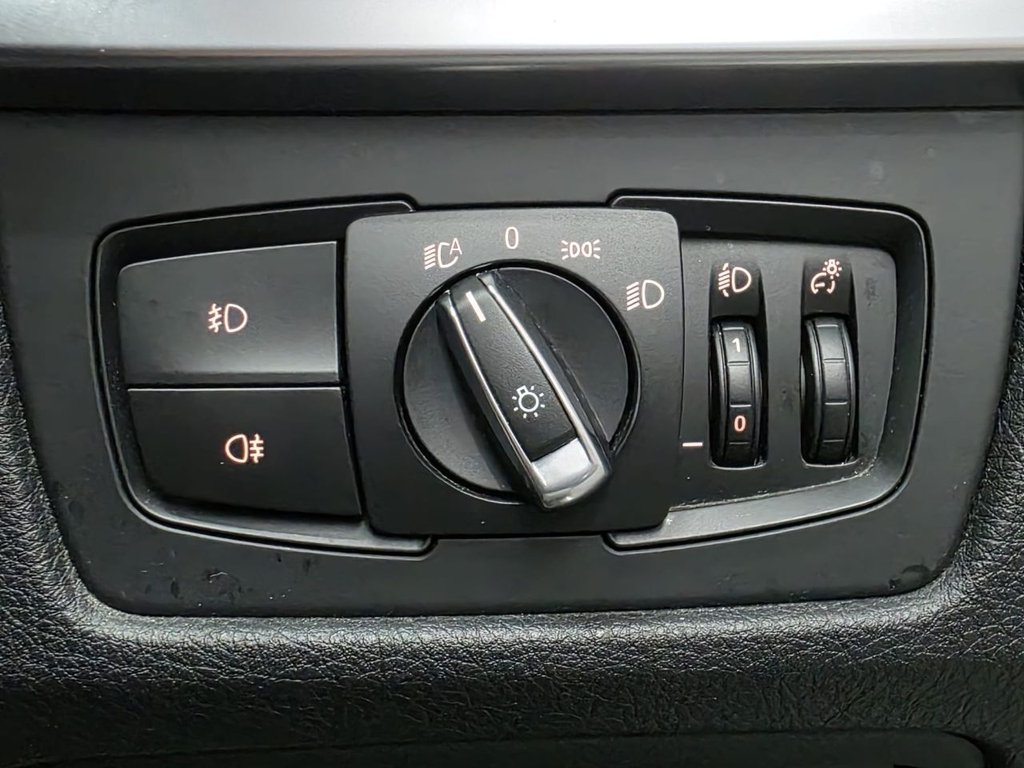 Used BMW 3 Series 2012 for sale - 77275710: Photo 45