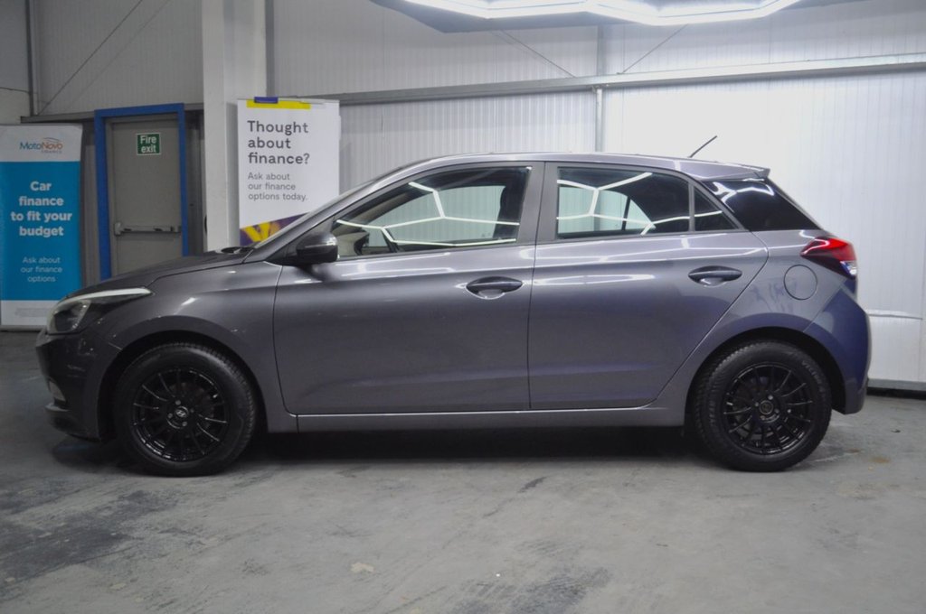 Used Hyundai i20 2015 for sale - 77302016: Photo 10