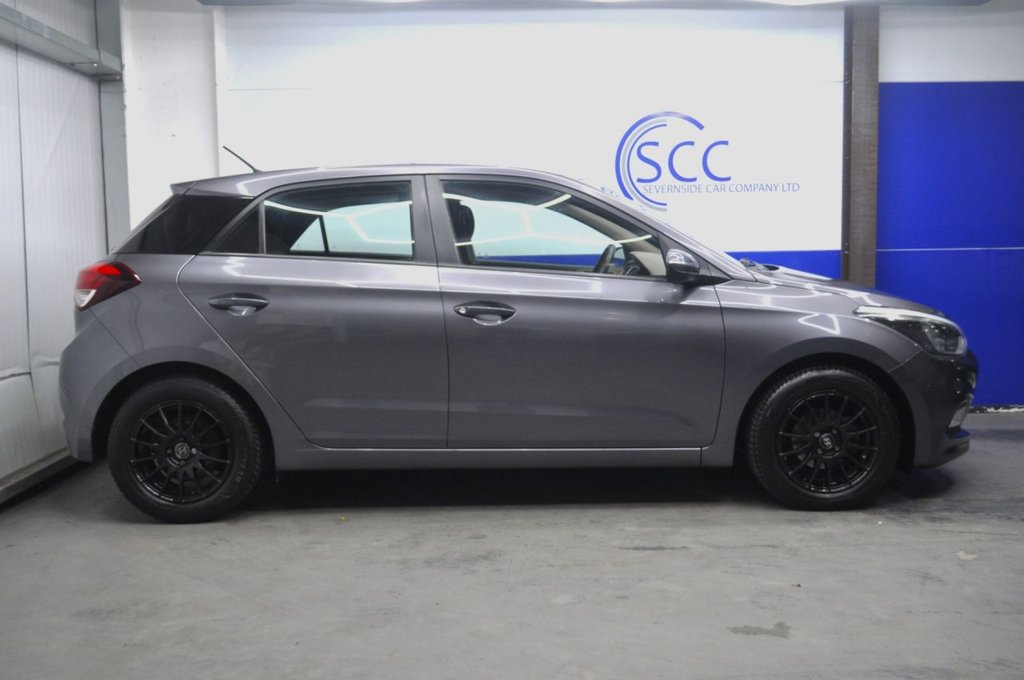 Used Hyundai i20 2015 for sale - 77302016: Photo 3