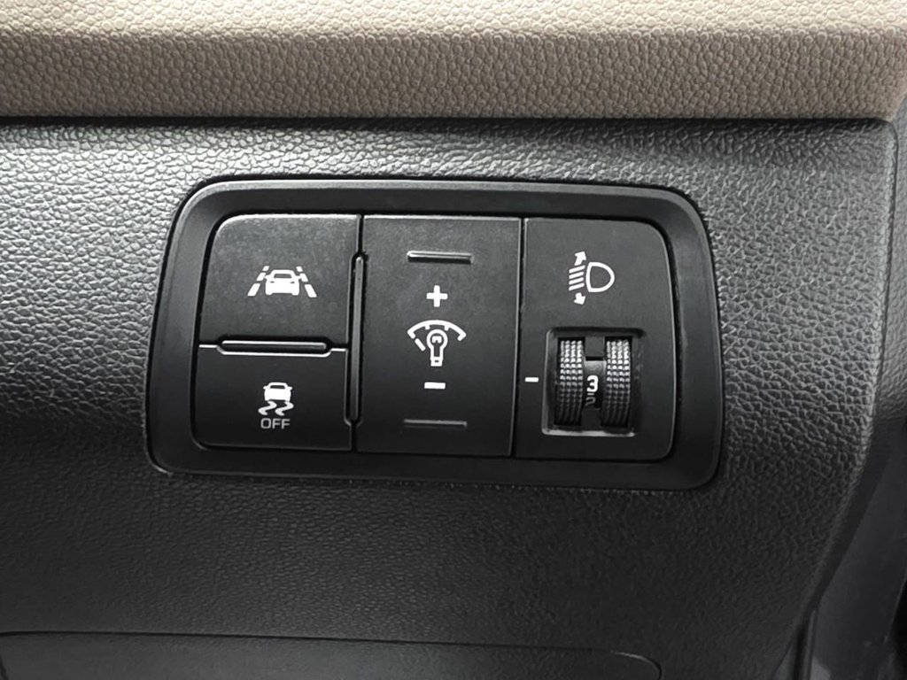 Used Hyundai i20 2015 for sale - 77302016: Photo 40