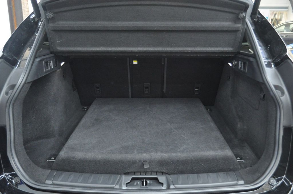 Used Jaguar F-Pace 2016 for sale - 76617238: Photo 10