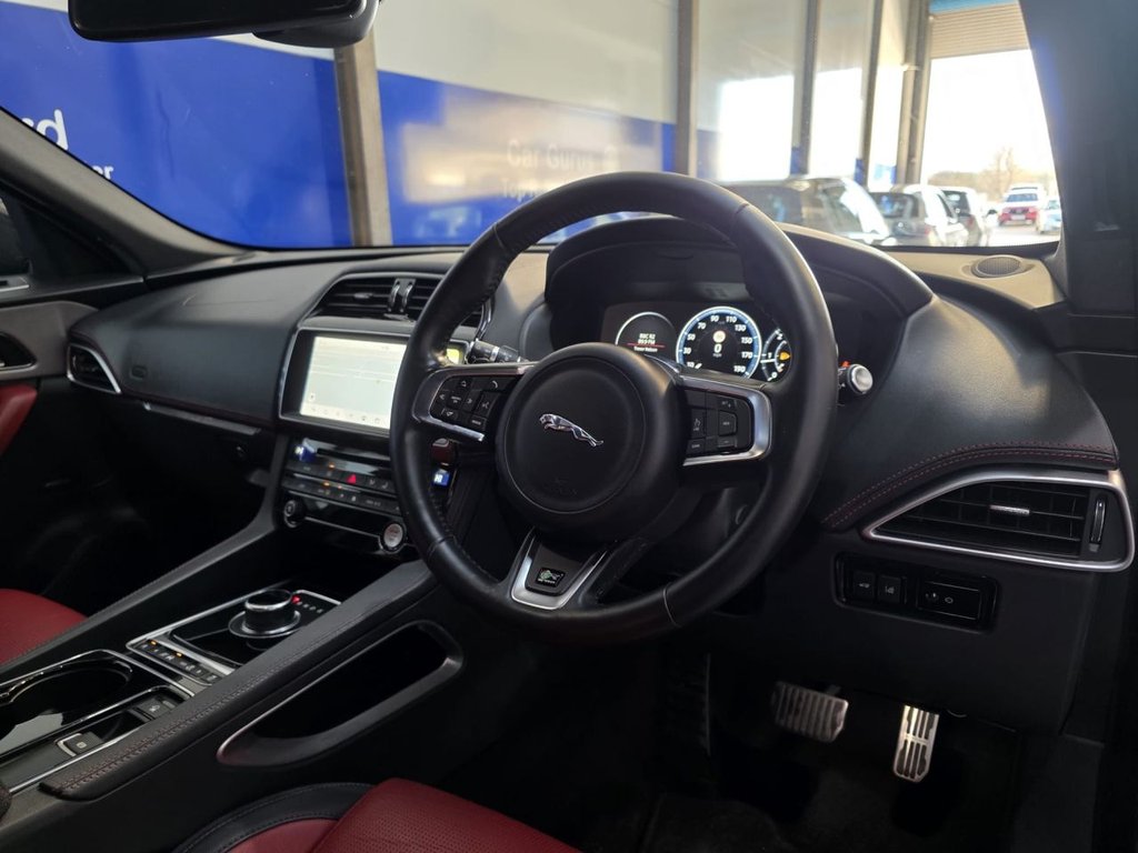 Used Jaguar F-Pace 2016 for sale - 76617238: Photo 19