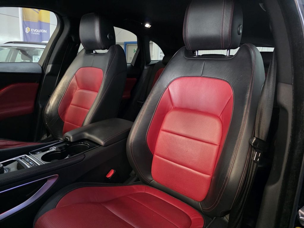 Used Jaguar F-Pace 2016 for sale - 76617238: Photo 28