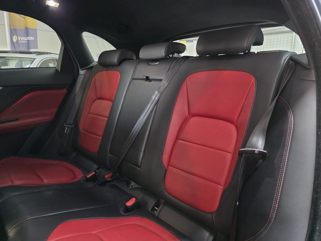 Used Jaguar F-Pace 2016 for sale - 76617238: Photo 30