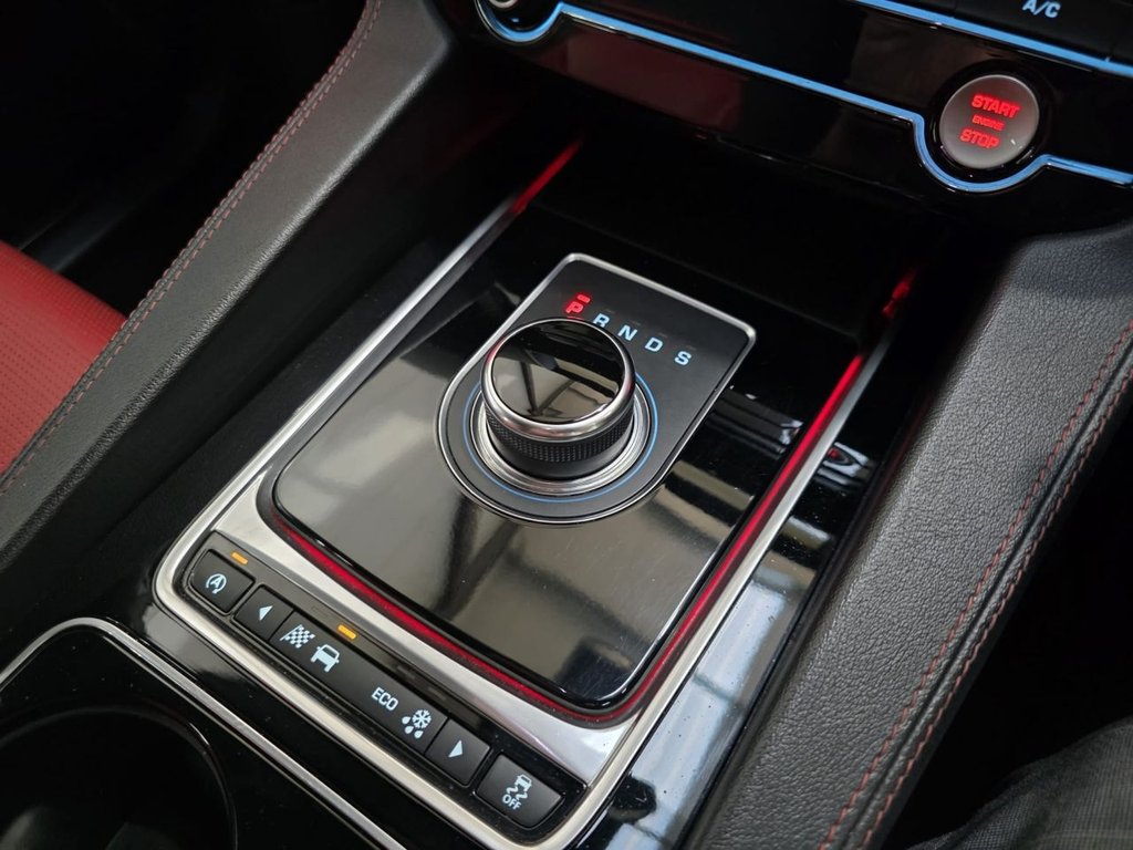 Used Jaguar F-Pace 2016 for sale - 76617238: Photo 33