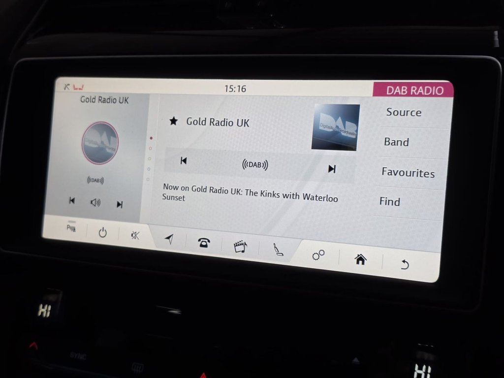 Used Jaguar F-Pace 2016 for sale - 76617238: Photo 40