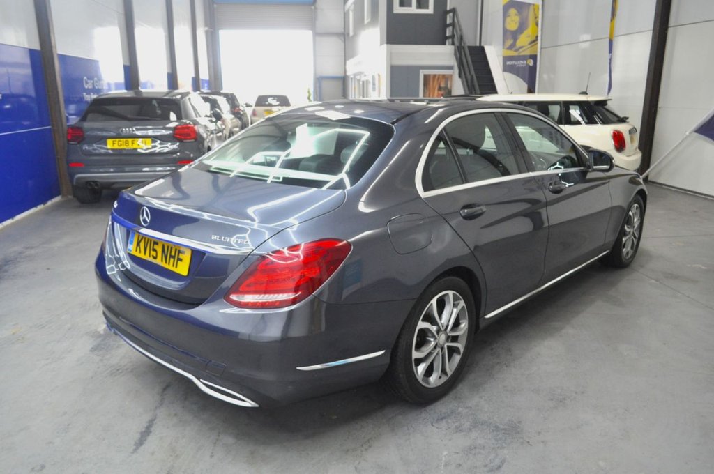 Used Mercedes-Benz C Class 2015 for sale - 77275709: Photo 4