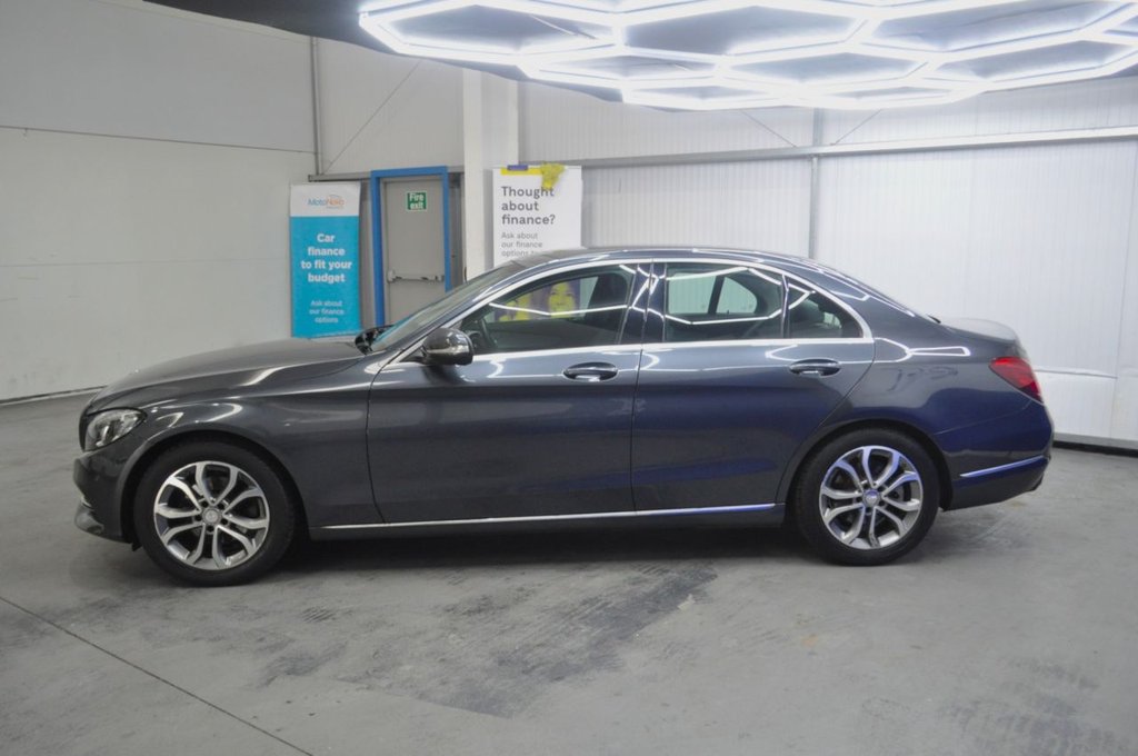 Used Mercedes-Benz C Class 2015 for sale - 77275709: Photo 7