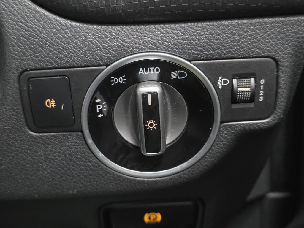 Used Mercedes-Benz A-Class 2014 for sale - 77212141: Photo 45